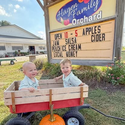 Kids on a wagon ride